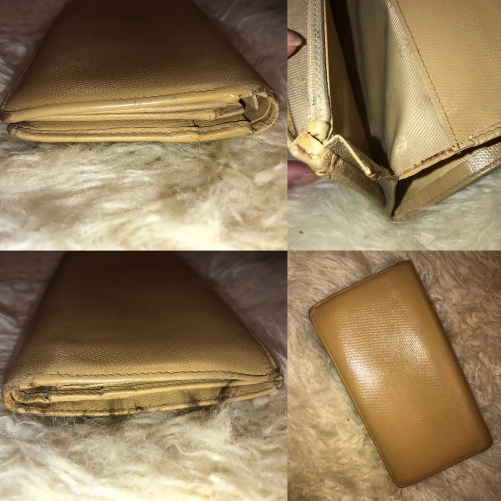 CHANEL Vintage Leather CC Long Bi-Fold Wallet
